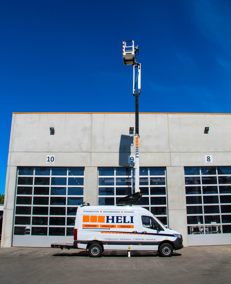 Versalift VTL-140-F