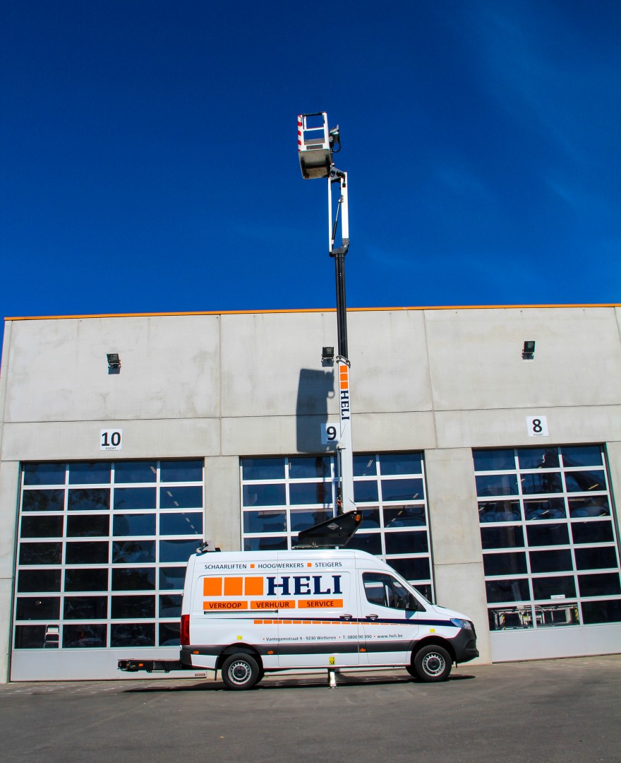 Versalift VTL-140-F